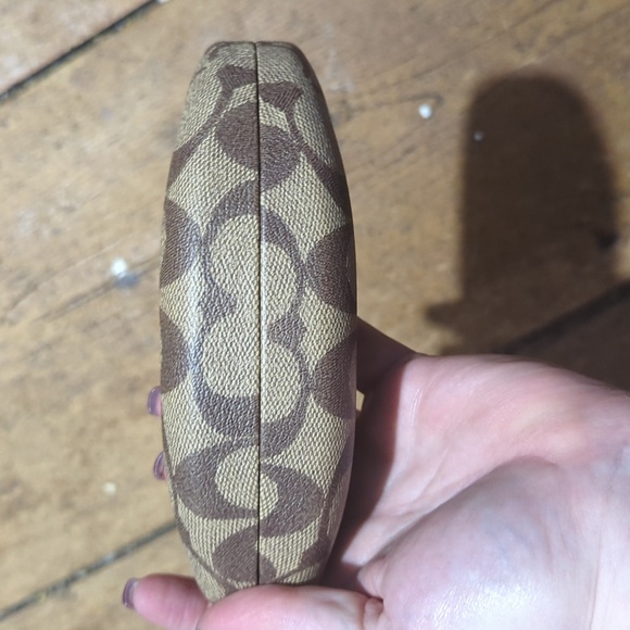 Coach Glasses or Sunglasses Case - Picture 4 of 5